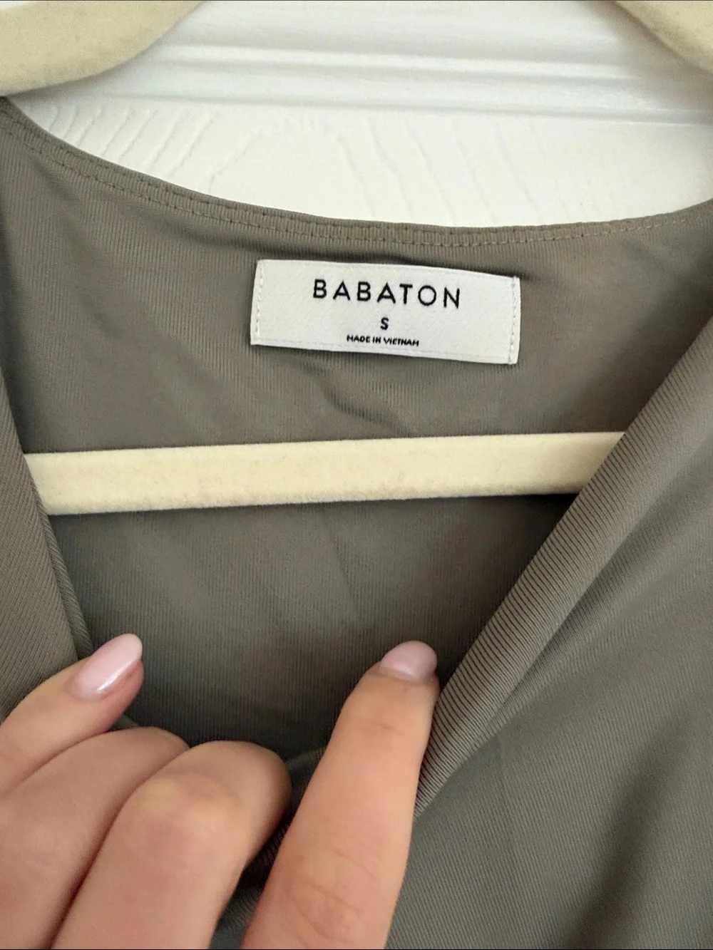 Babaton streamlined sleeveless